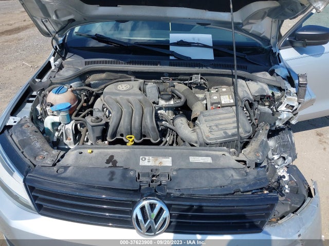 3VW2K7AJ7EM350455 Volkswagen Jetta Sedan S
