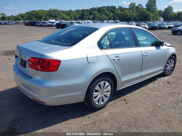 3VW2K7AJ7EM350455 Volkswagen Jetta Sedan S