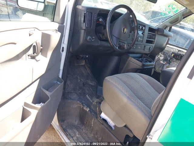 Chevrolet EXPRESS CARGO VAN 2021 1GCWGAFP0M1233781 Image 5