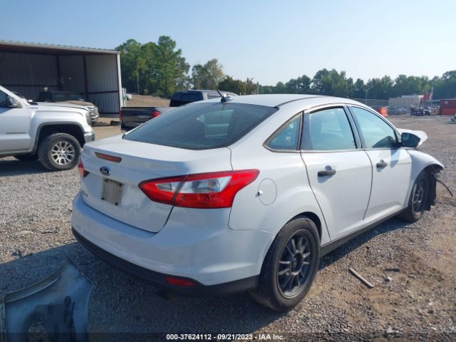 1FADP3E25EL374480 Ford FOCUS S