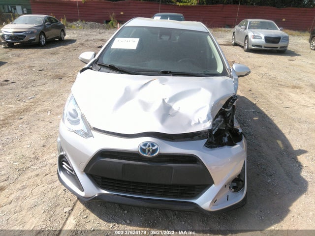 Toyota Prius C One/two/three/four 2017 JTDKDTB30H1591331 Image 12