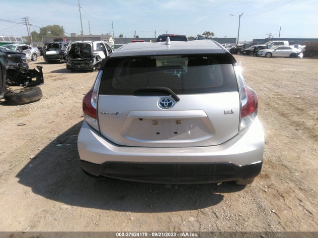Toyota Prius C One/two/three/four 2017 JTDKDTB30H1591331 Image 16