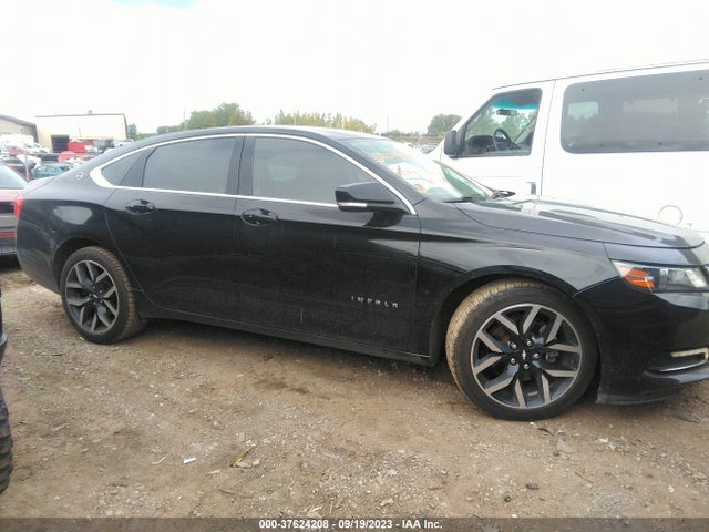 Chevrolet IMPALA LT 2018 2G1105S34J9115757 Image 13