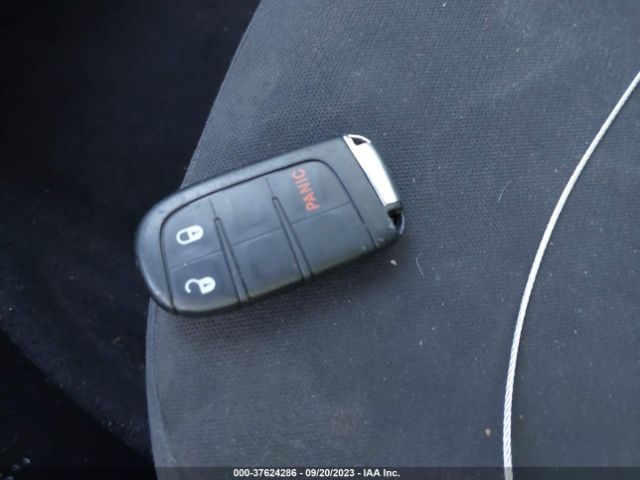 3C4NJCAB2JT411912 Jeep Compass Sport