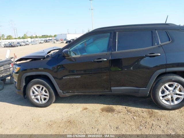 3C4NJCAB2JT411912 Jeep Compass Sport