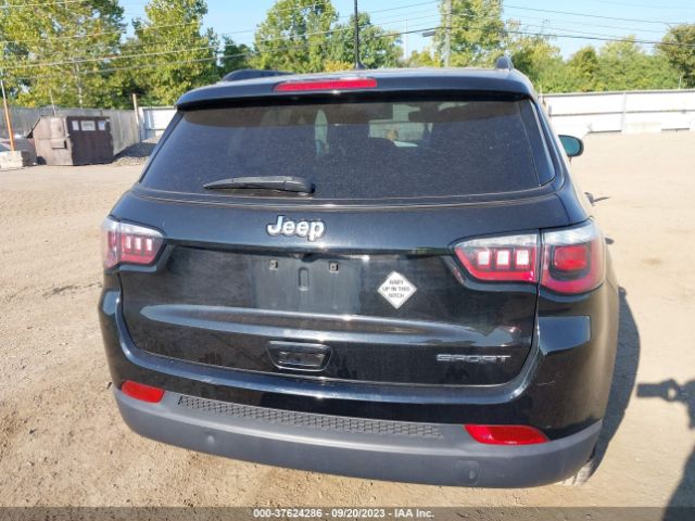 3C4NJCAB2JT411912 Jeep Compass Sport