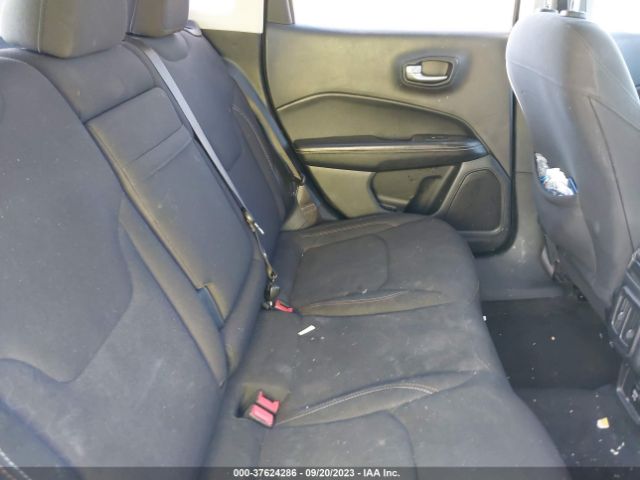 3C4NJCAB2JT411912 Jeep Compass Sport