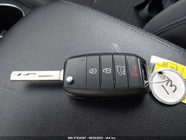 5XYPG4A32KG546824 KIA SORENTO LX