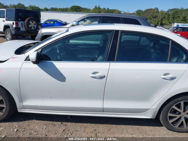 3VWDB7AJ2HM321443 Volkswagen Jetta 1.4t Se