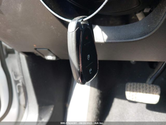 2GNAXUEV5L6209863 Chevrolet EQUINOX LT