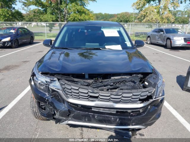 KNDEPCAA4P7458085 KIA Seltos Lx