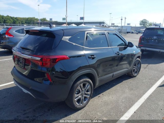 KNDEPCAA4P7458085 KIA Seltos Lx