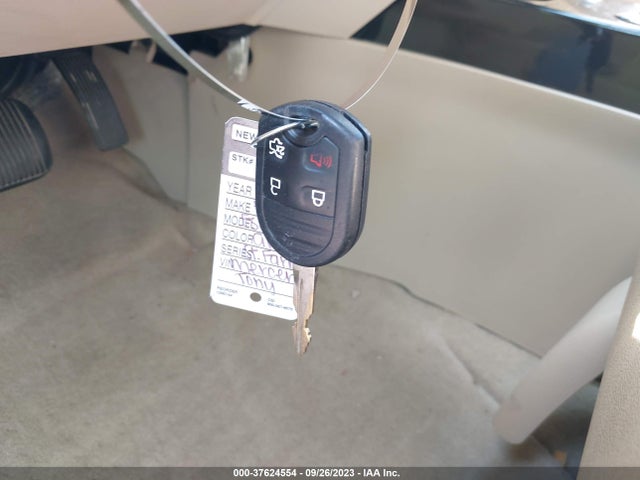 2011 FORD ESCAPE LIMITED VIN: 1FMCU0E71BKB27558