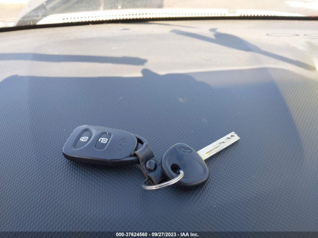2013 HYUNDAI ACCENT GLS VIN: KMHCU4AE7DU577587