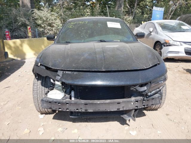 2C3CDXJG2FH919867 Dodge Charger Sxt
