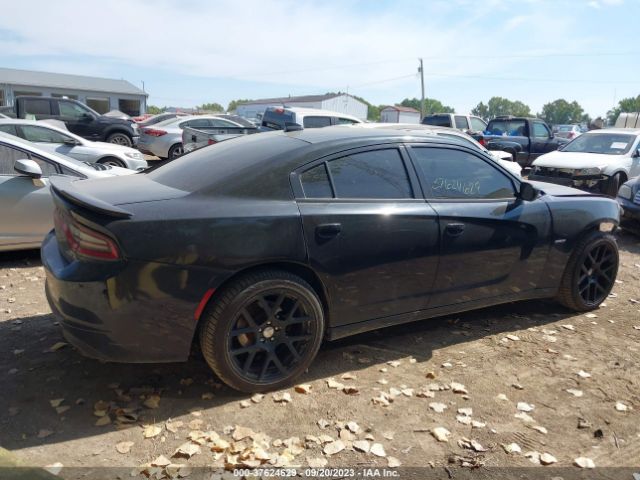 2C3CDXJG2FH919867 Dodge Charger Sxt