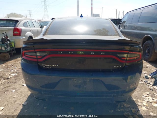 2C3CDXJG2FH919867 Dodge Charger Sxt