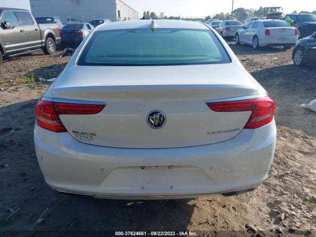 1G4ZP5SS3JU119567 Buick Lacrosse Essence