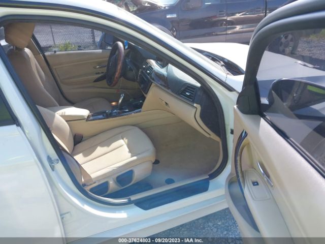 WBA3B1G50FNT63907 BMW 3 Series 320i