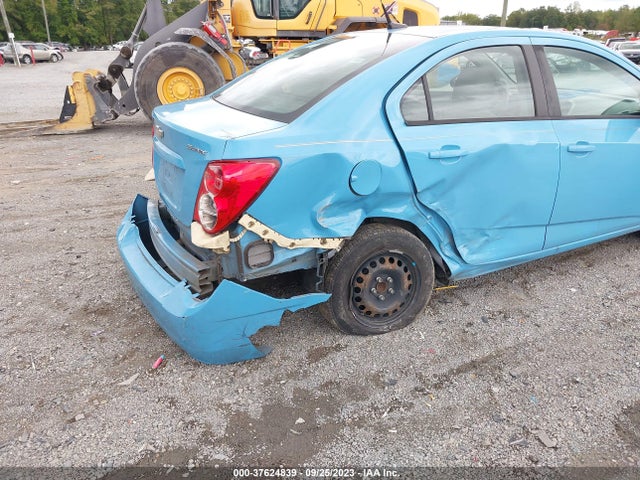 Chevrolet SONIC LS 2014 1G1JA5SH4E4158111 Image 6