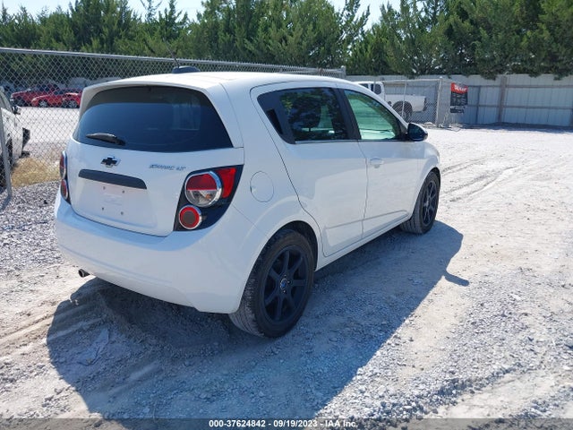 Chevrolet SONIC LT 2015 1G1JC6SH7F4210767 Image 4