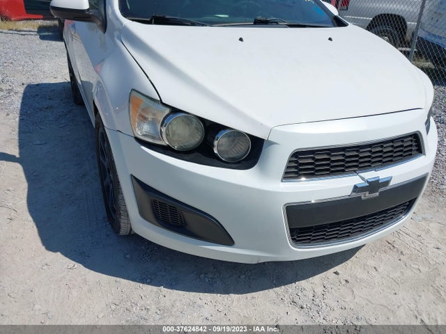 Chevrolet SONIC LT 2015 1G1JC6SH7F4210767 Image 6