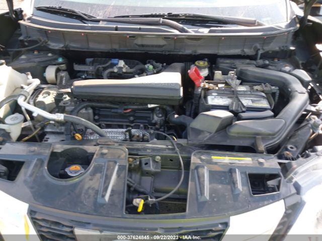 KNMAT2MV9HP586522 Nissan ROGUE SV