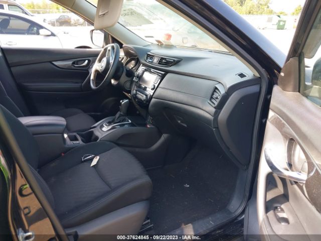KNMAT2MV9HP586522 Nissan ROGUE SV