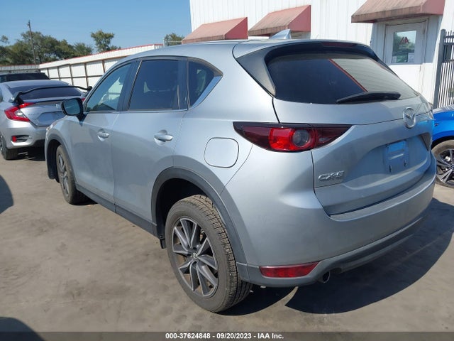 Mazda Cx-5 Touring 2018 JM3KFACM3J1426831 Image 3