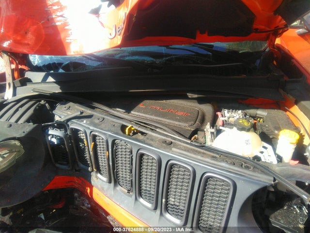 2015 JEEP RENEGADE TRAILHAWK VIN: ZACCJBCT0FPB52228