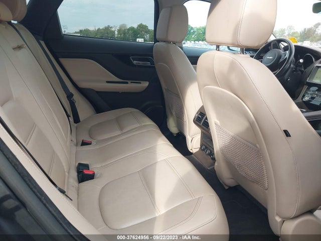 SADCK2GX6LA636379 Jaguar F-pace 30t Prestige