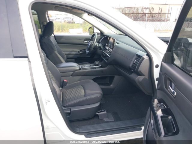 5N1DR3BC4NC246762 Nissan Pathfinder Sv