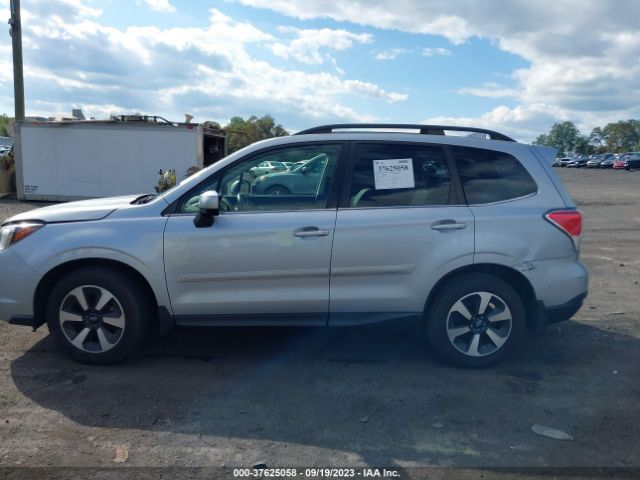 JF2SJAJC0JH418082 Subaru Forester Limited