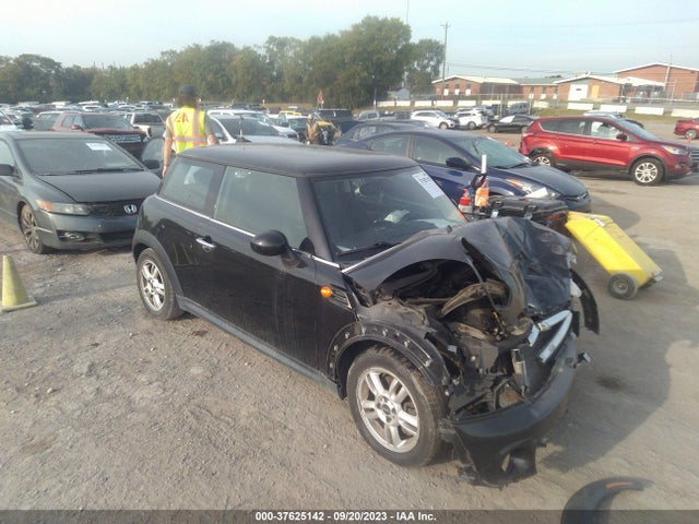 2012 MINI COOPER WMWSU3C57CT368455 Photo 0