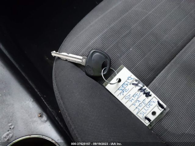 KNAFX4A8XF5320775 KIA FORTE EX