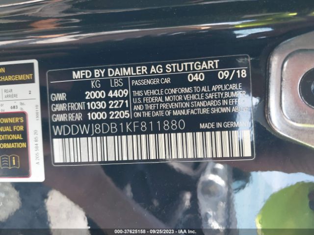 WDDWJ8DB1KF811880 Mercedes-Benz C-class C 300