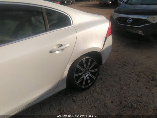 YV1612FS7E2275348 Volvo S60 T5