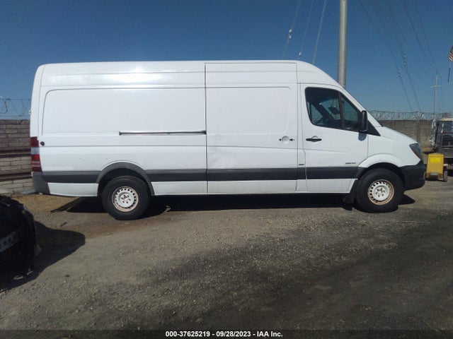 Mercedes-Benz Sprinter 2500 High Roof 2014 WD3PE8DE6E5895695 Image 13