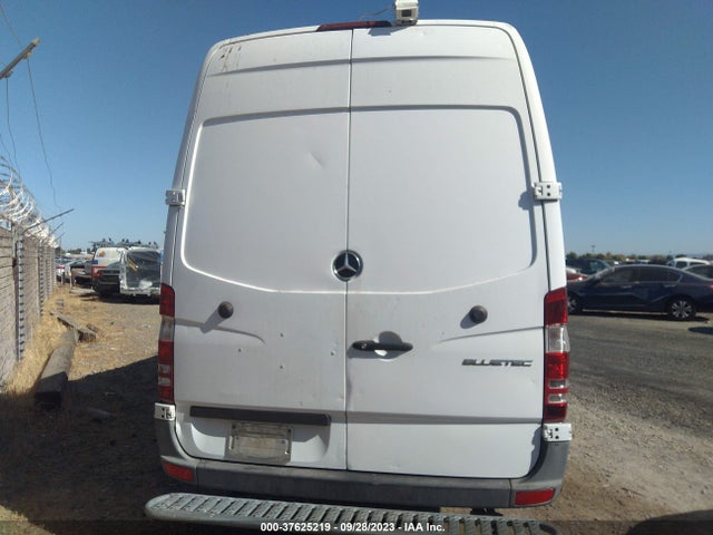 Mercedes-Benz Sprinter 2500 High Roof 2014 WD3PE8DE6E5895695 Image 16
