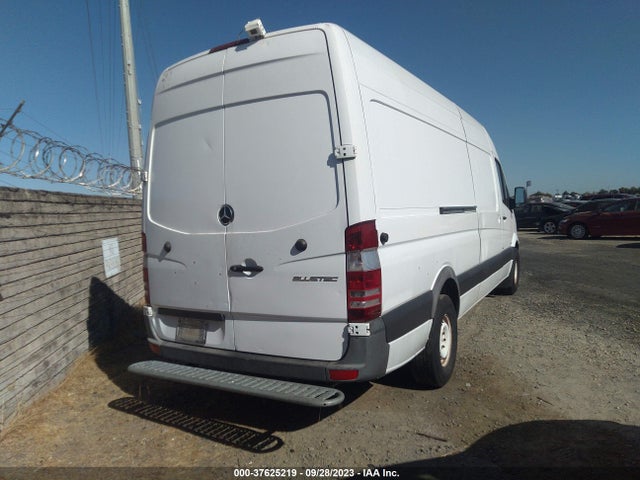 WD3PE8DE6E5895695 Mercedes-Benz Sprinter 2500 High Roof
