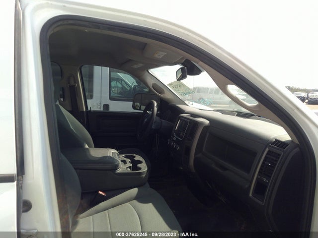 1C6RR6FT6KS574120 RAM 1500 Classic Tradesman