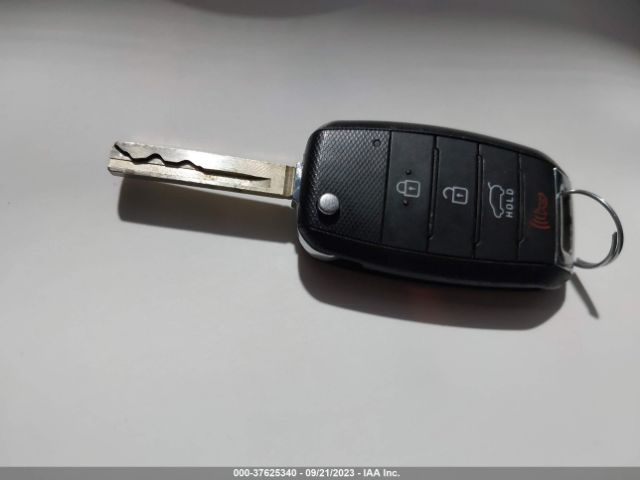 5XYPGDA52KG444537 KIA Sorento Lx V6