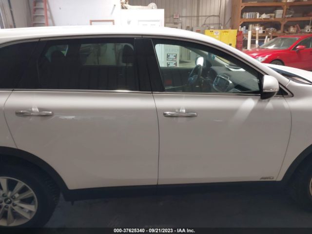 5XYPGDA52KG444537 KIA Sorento Lx V6