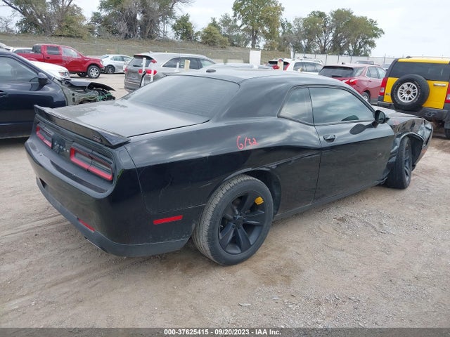 Dodge Challenger Sxt 2019 2C3CDZAG2KH616397 Image 4