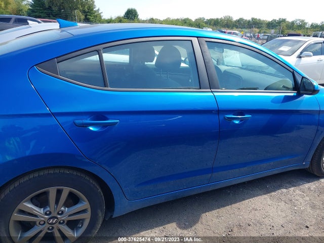 2018 HYUNDAI ELANTRA SEL VIN: 5NPD84LF5JH323658