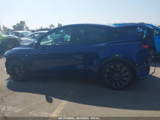 7SAYGDEF9PF764303 Tesla Model Y Performance