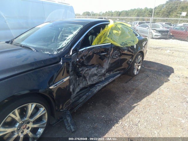 2016 JAGUAR XJ SAJWA2GE7GMW00975 Photo 5