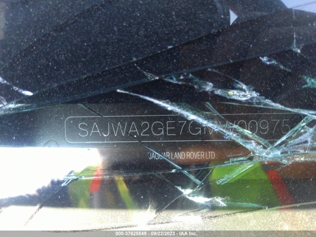 2016 JAGUAR XJ SAJWA2GE7GMW00975 Photo 8