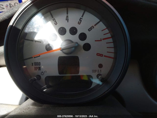 2011 MINI COOPER HARDTOP WMWSU3C56BT098553 Photo 6