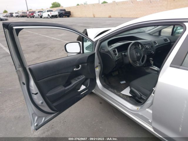 19XFB2F57FE200375 Honda Civic Lx